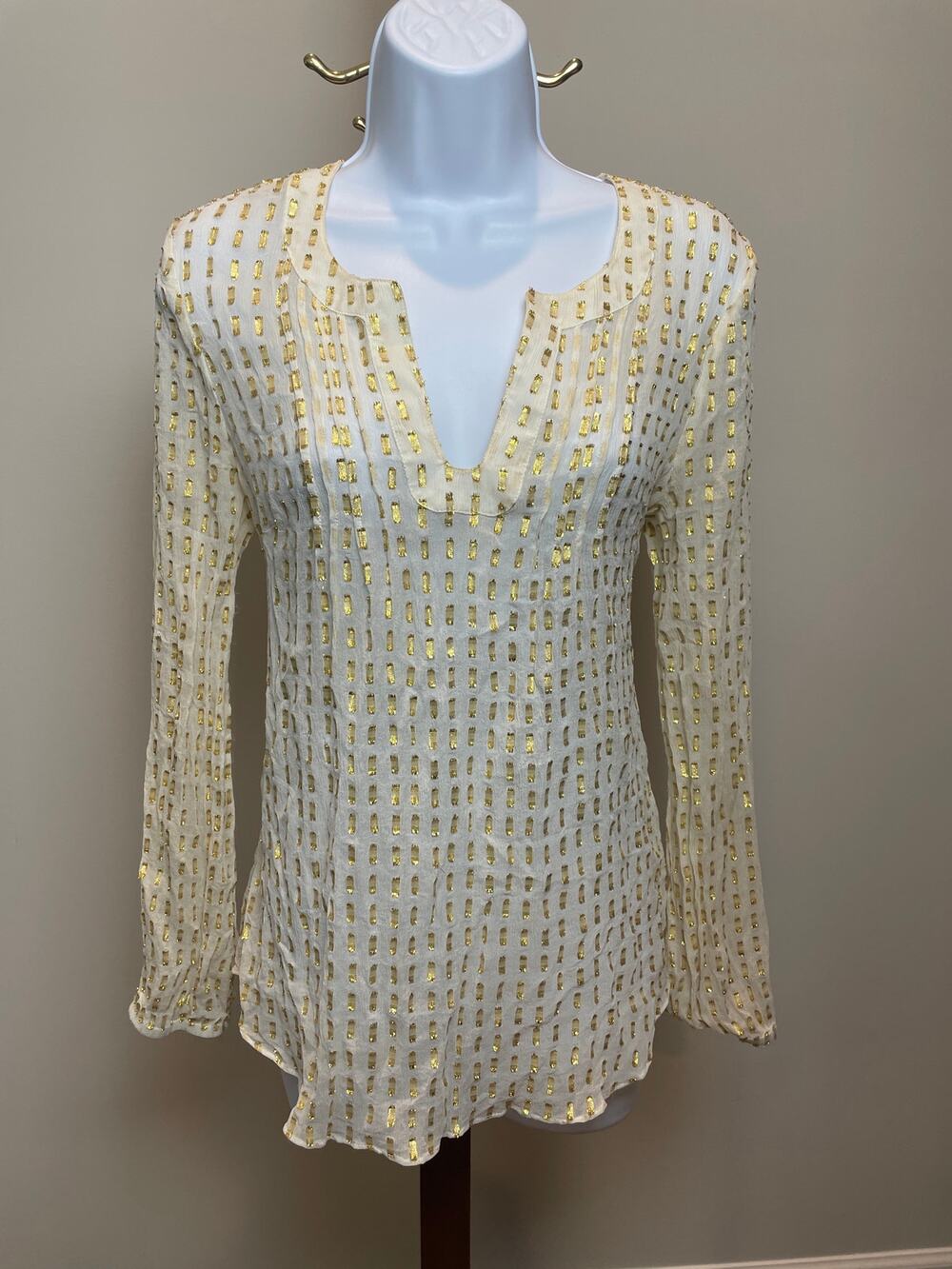 Lilly Pulitzer Sheer V Neck Top Size M Cream Gold Accent